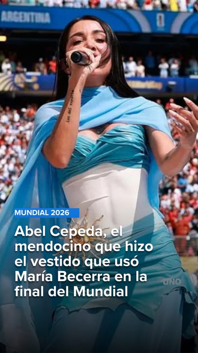 Abel Cepeda, el mendocino que hizo el vestido que usó María Becerra en la final del Mundial