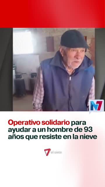 Operativo para ayudar a un hombre de 93 años en la nieve