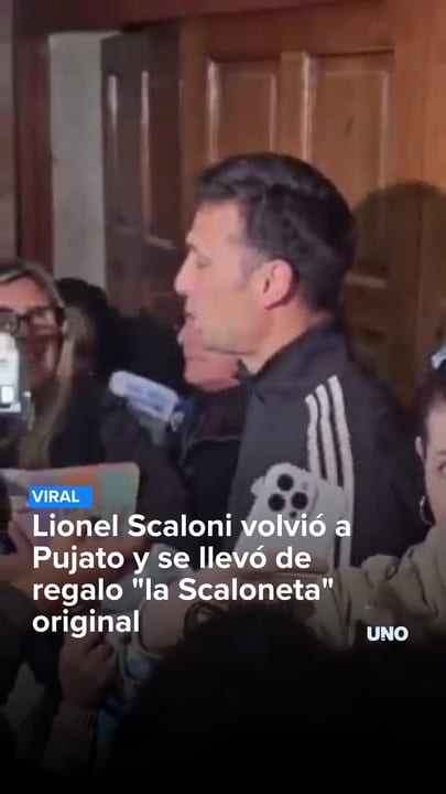 Lionel Scaloni volvió a Pujato y se llevó de regalo "la Scaloneta" original