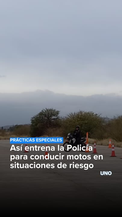 Así entrena la Policía para conducir motos en situaciones de riesgo