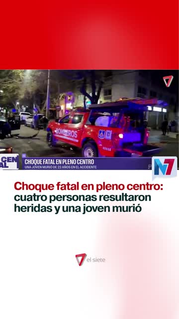 Choque frontal en pleno centro: cuatro personas resultaron heridas y una joven murió