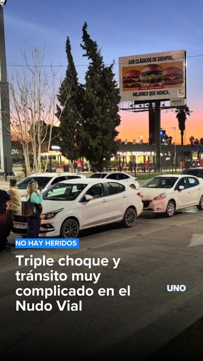 Triple choque y tránsito muy complicado en el Nudo Vial