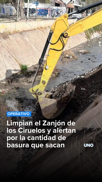 Limpian el Zanjón de los Ciruelos y alertan por la cantidad de basura que sacan