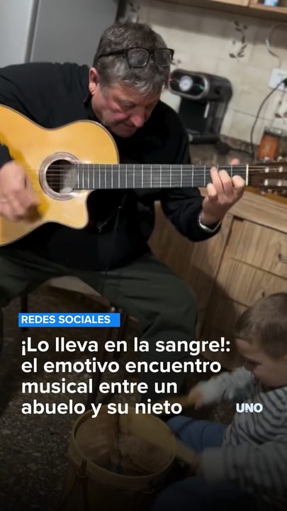 ¡Lo lleva en la sangre!: el emotivo encuentro musical entre un abuelo y su nieto