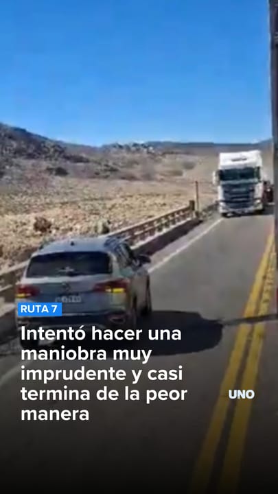 Intentó hacer una maniobra muy imprudente y casi termina de la peor manera