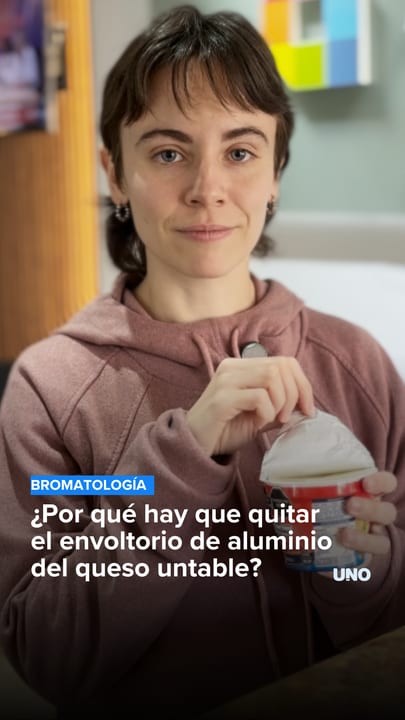 ¿Por qué hay que quitar el envoltorio de aluminio del queso untable?